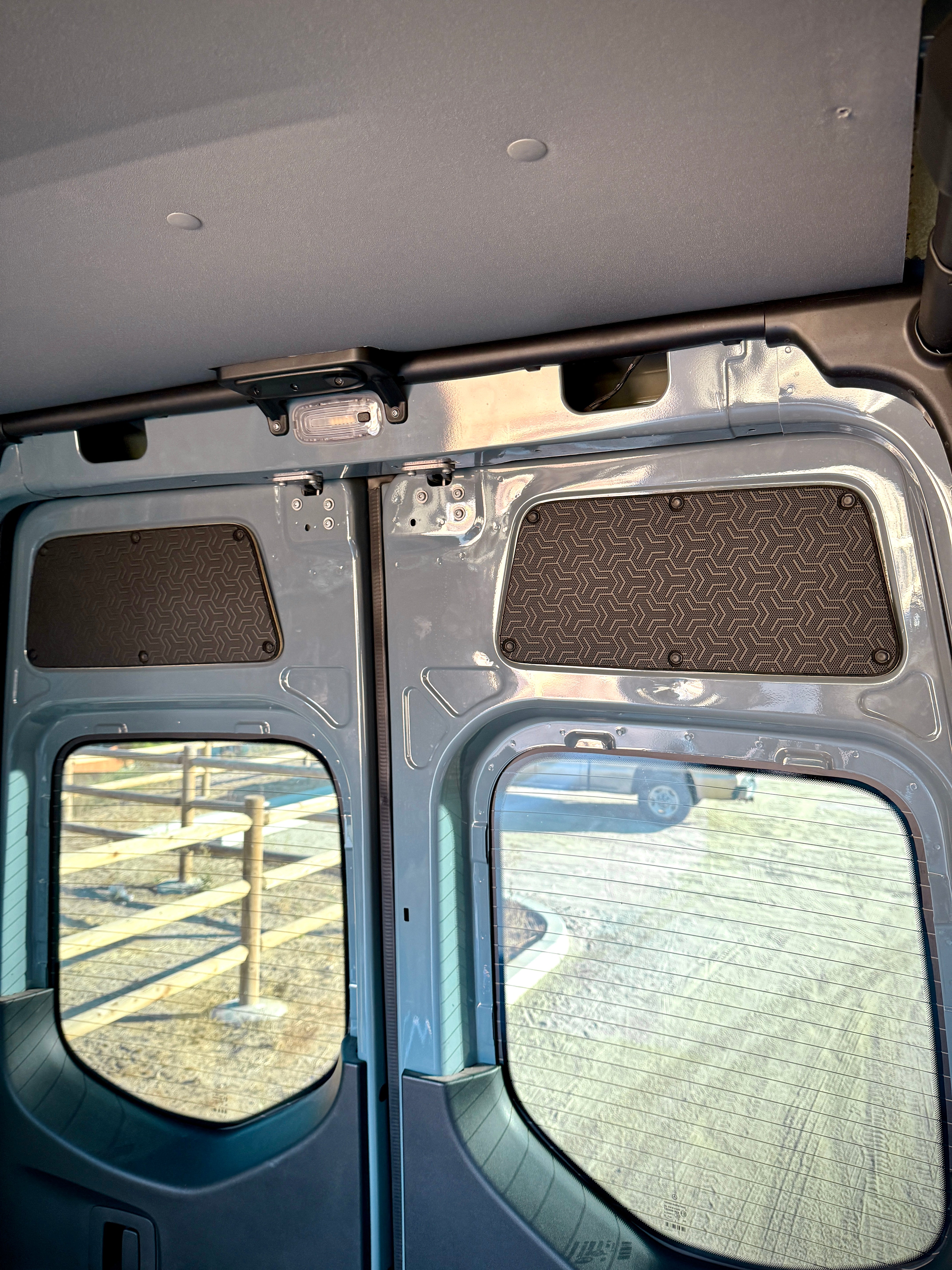 Sprinter Rear Door Panels โ Set of Tetrapod Design (2007+)
